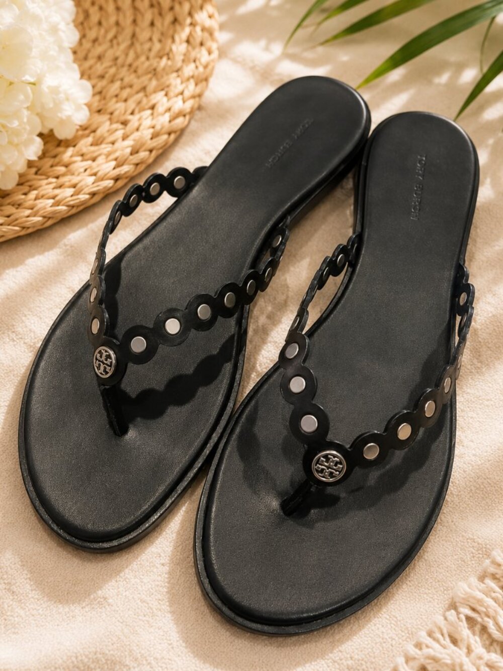 NEW Tory Burch Benton Scalloped Thong Sandals